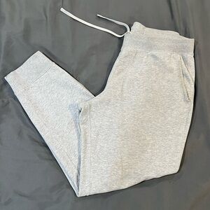 Uniqlo men’s heather grey sweatpants size M